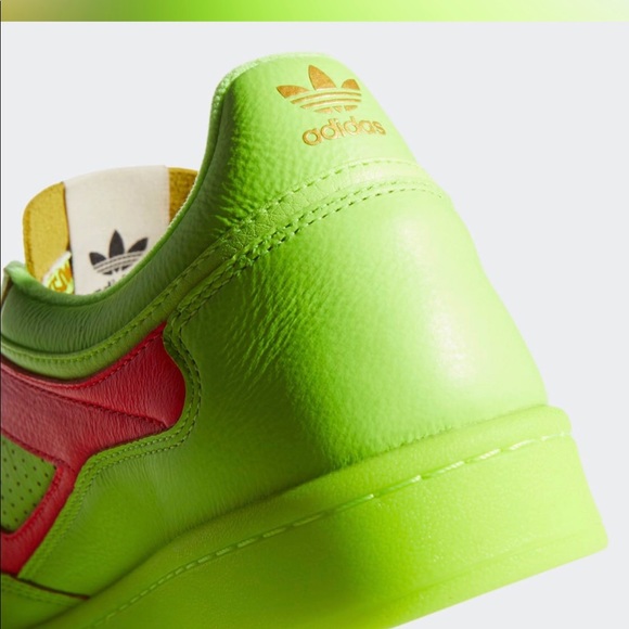 FUCKiNG AWESOME X ADIDAS
EXPERiMENT 2 - Picture 5 of 11